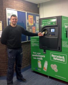 TOMRA Recycle & Reward flessenautomaat