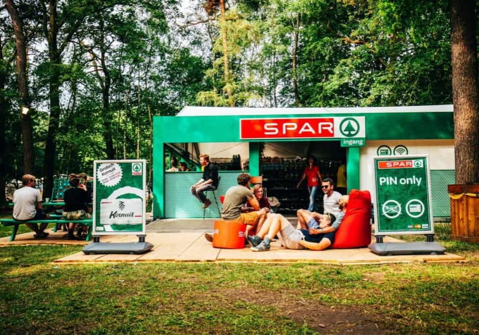 SPAR camping store